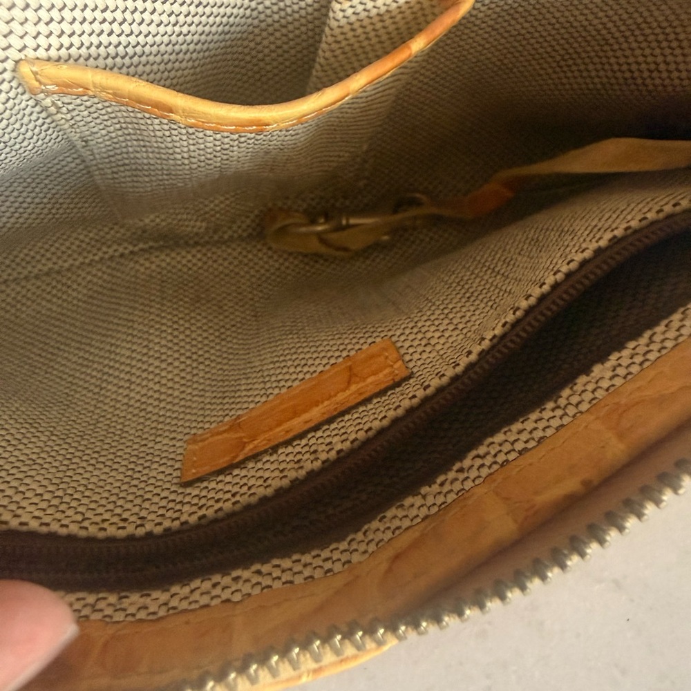 Dooney & Bourke Brown Crocodile Embossed Shoulder Bag - Picture 4 of 5